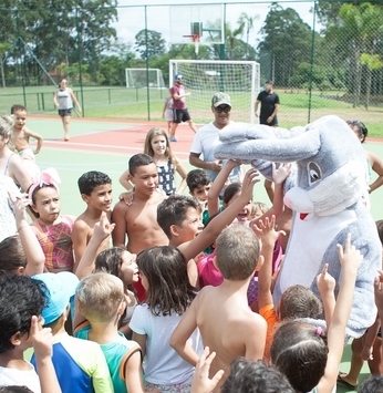 Caça aos Ovos de chocolate marca inauguração do Clube de Campo Santa Bárbara I