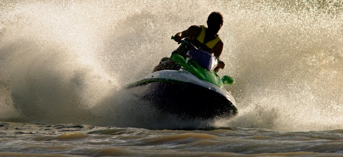 Riviera XIII sediará curso para quem deseja conduzir barco a motor, a vela ou jet-ski