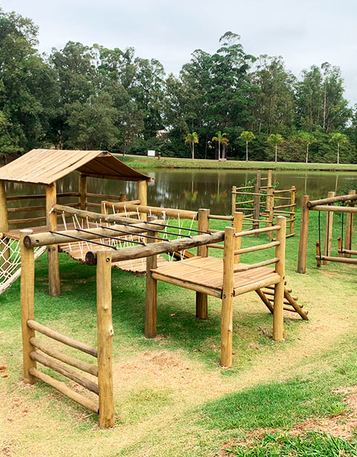 PLAYGROUND E ACADEMIA AO AR LIVRE