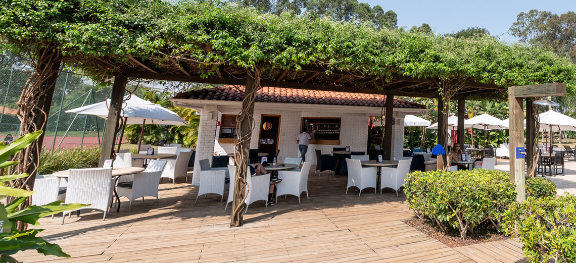Café da manhã no Clube de Campo Santa Bárbara I