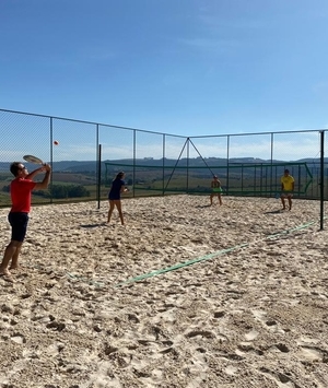 Quadra de beach tennis é inaugurada no Ninho Verde II