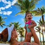 A alegria estampada no rosto de quem pode curtir a Riviera XIII desde pequena.
Foto: @rivierapraiaecampo.oficial
