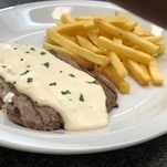 Mignon com fonduta de parmesão