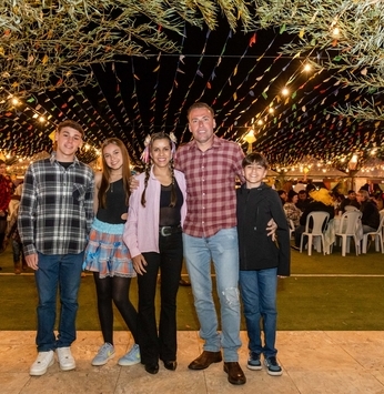 O Arraiá da Riviera XIII arrebentou a boca do balão!