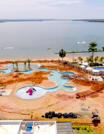 Novo complexo de piscinas Clube Marina