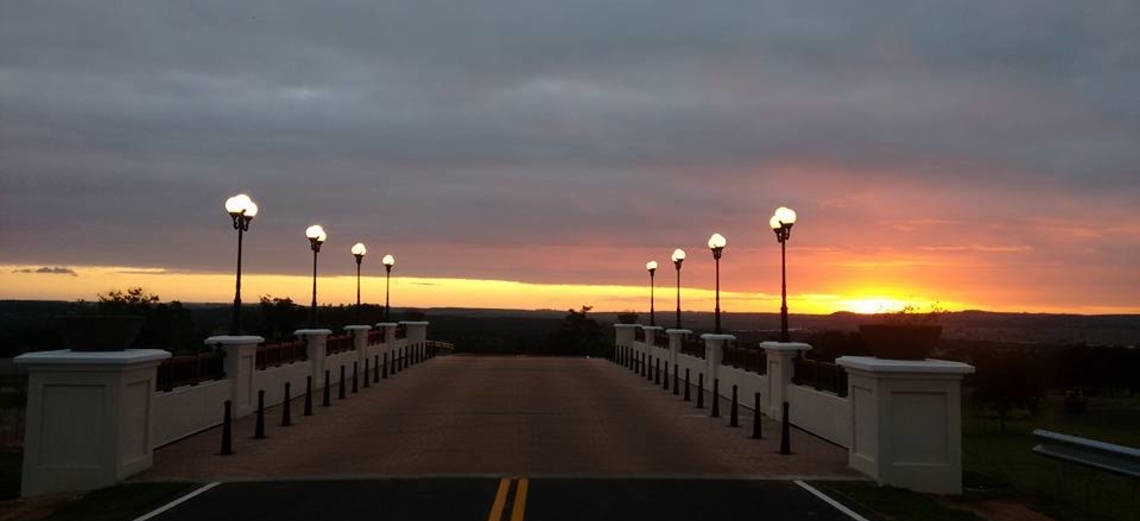 Novo viaduto traz maior comodidade à Riviera XIII