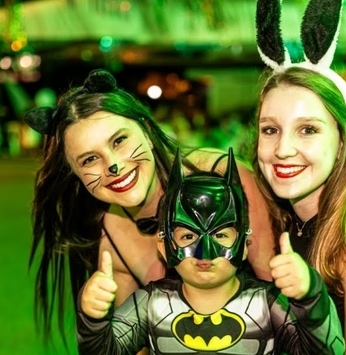 Festa de Carnaval da Riviera III foi campeã em animação