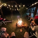 Para os dias mais frios, uma fogueira para aquecer a família toda na casa de campo da Riviera IV é sempre uma boa ideia.
Foto: @flaviamenesca
