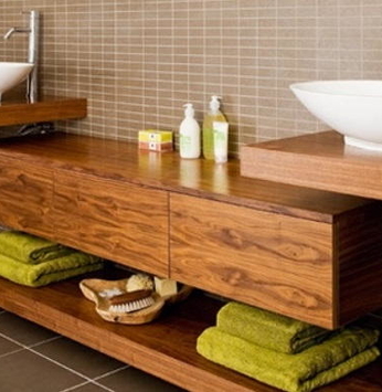 Uso de madeira em banheiros