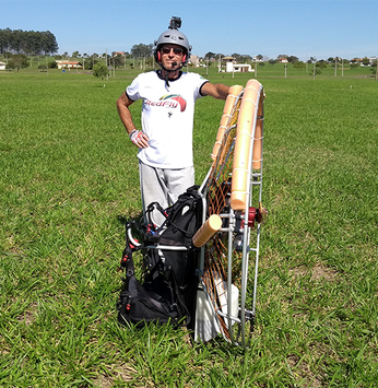 Proprietário de lote encontra em empreendimento da Momentum lugar ideal para voar de paramotor